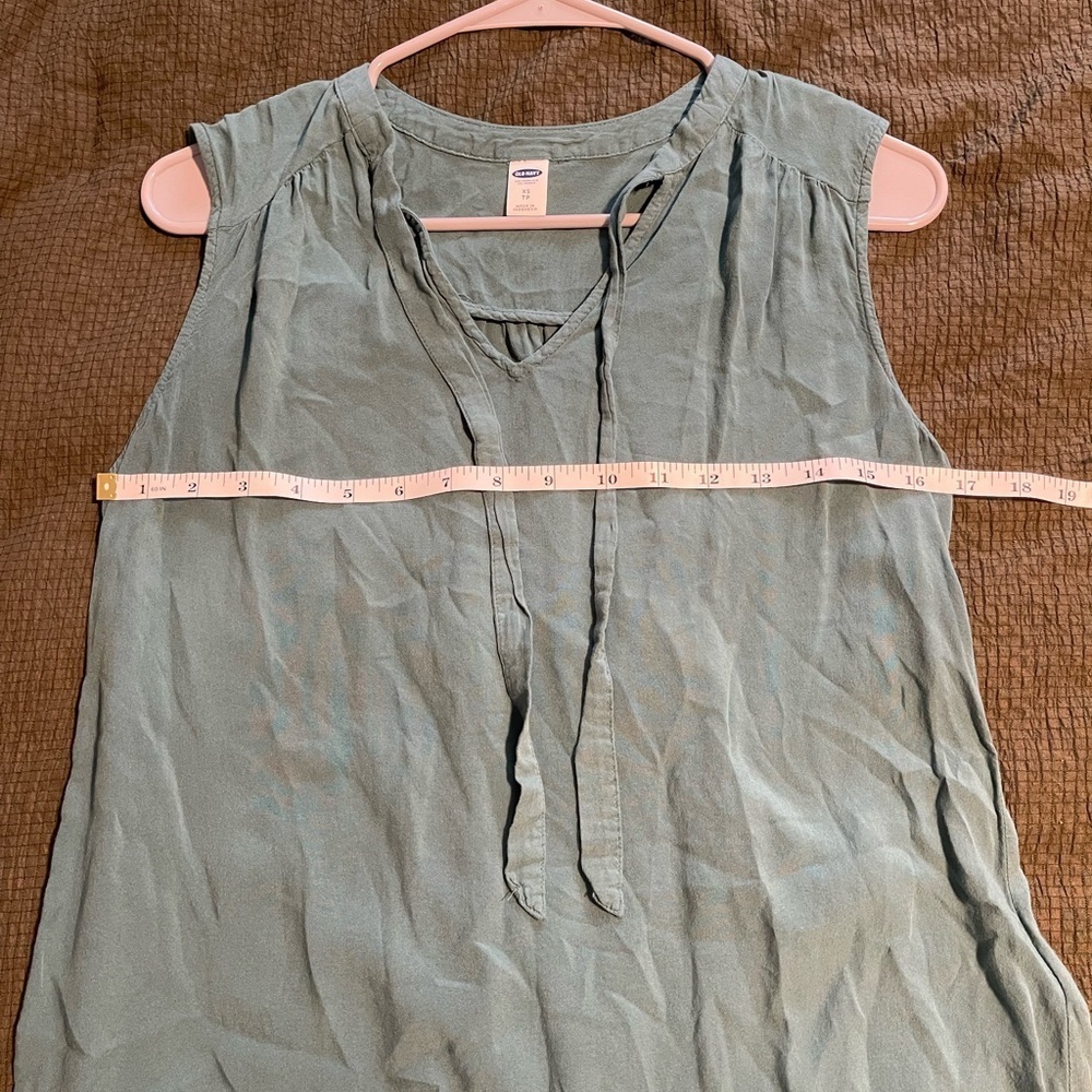 Women's Sleeveless teal Top - Picture 5 of 6